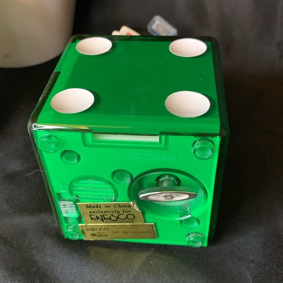 Vintage Enesco 1997 21 Fun Mice ‘n’ Dice Casino mini action musical music box - Picture 8 of 16